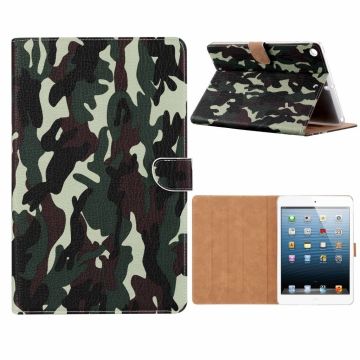 Apple iPad 10.2 Hoes (2019 /2020) Camouflage Design Booktype Kunstleer Hoesje