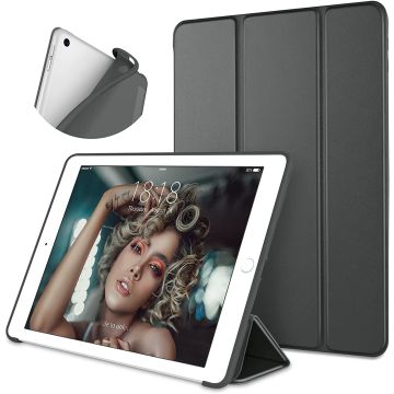 Hoes geschikt voor iPad 2017 / 2018 backcover Hoes Zwart - Hoes geschikt voor iPad 5e / 6e generatie - Hoes geschikt voor iPad siliconen - Hoes geschikt voor iPadje Soft smart cover - Hoes geschikt voor iPad 2018 Hoes - Hoes geschikt voor iPad 9.7 hoes -